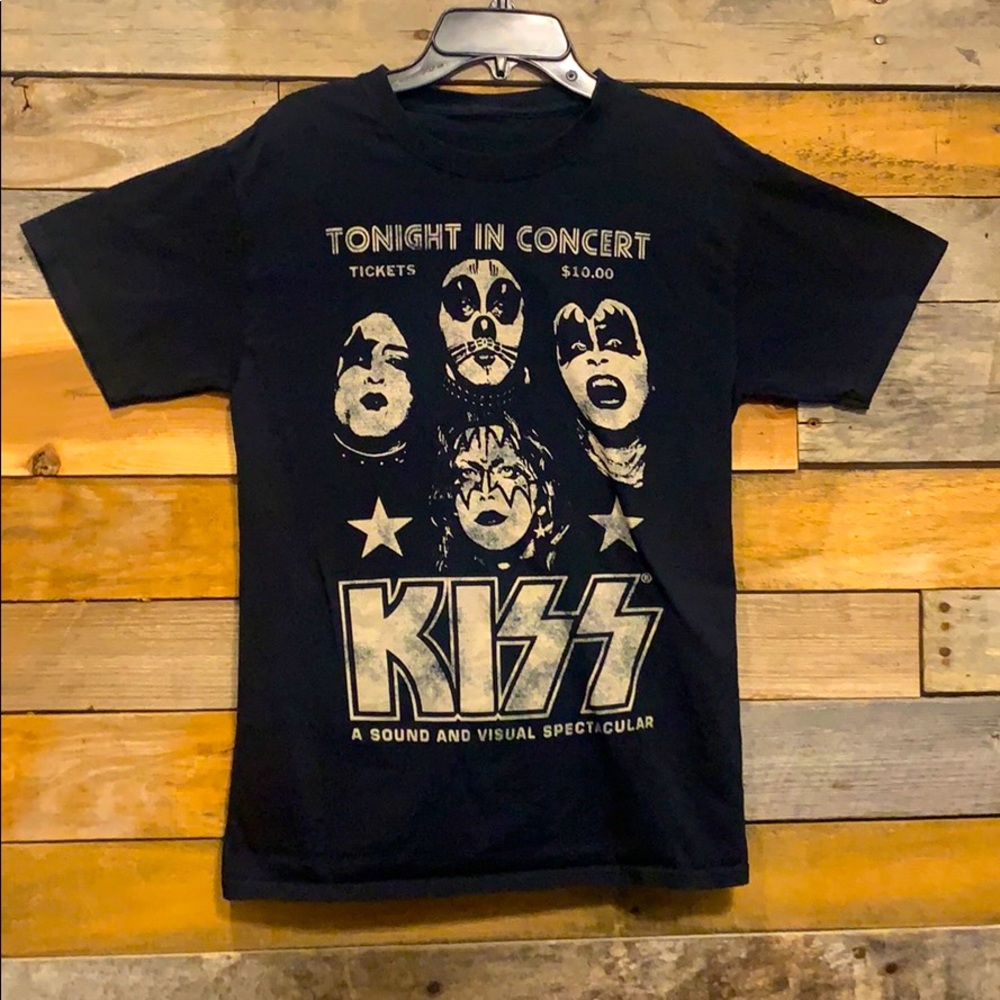 Kiss Concert T shirt